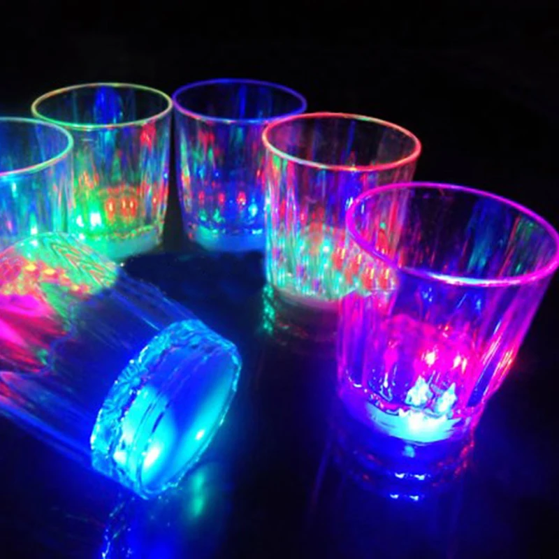 50ml LED Intermitent Cupe Distractiv Bere Băut Vin din Plastic Transparent Cana Clipește Stralucitoare accesoriile de bar pentru Bar, Club de Noapte, Petrecere de Aniversare Imagine 0