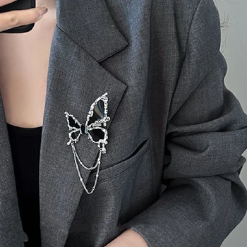 Întuneric Cutat Lava Fluture Ciucure Broșe Pin Pentru Femei Elegant Negru Broșă De Cristal Eșarfă Costum De Haine Decor Petrecere Cadouri